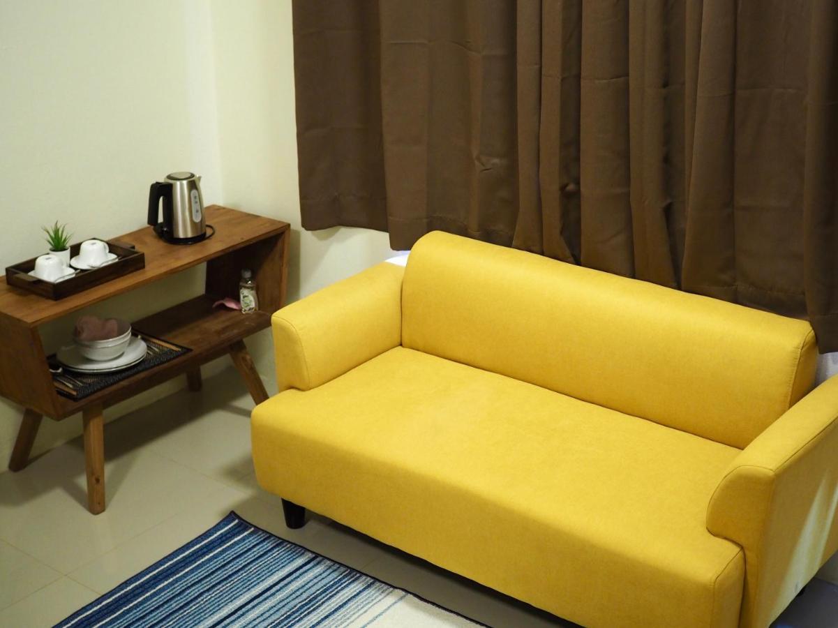 Отель Bua House Poshtel Чиангмай Экстерьер фото